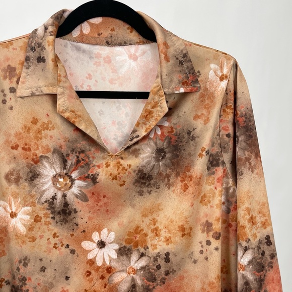 Vintage Handmade Floral Cropped Sleeve Collared Top - Picture 5 of 6